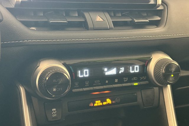 Certified 2025 Toyota RAV4 LE AWD/4WD image 25