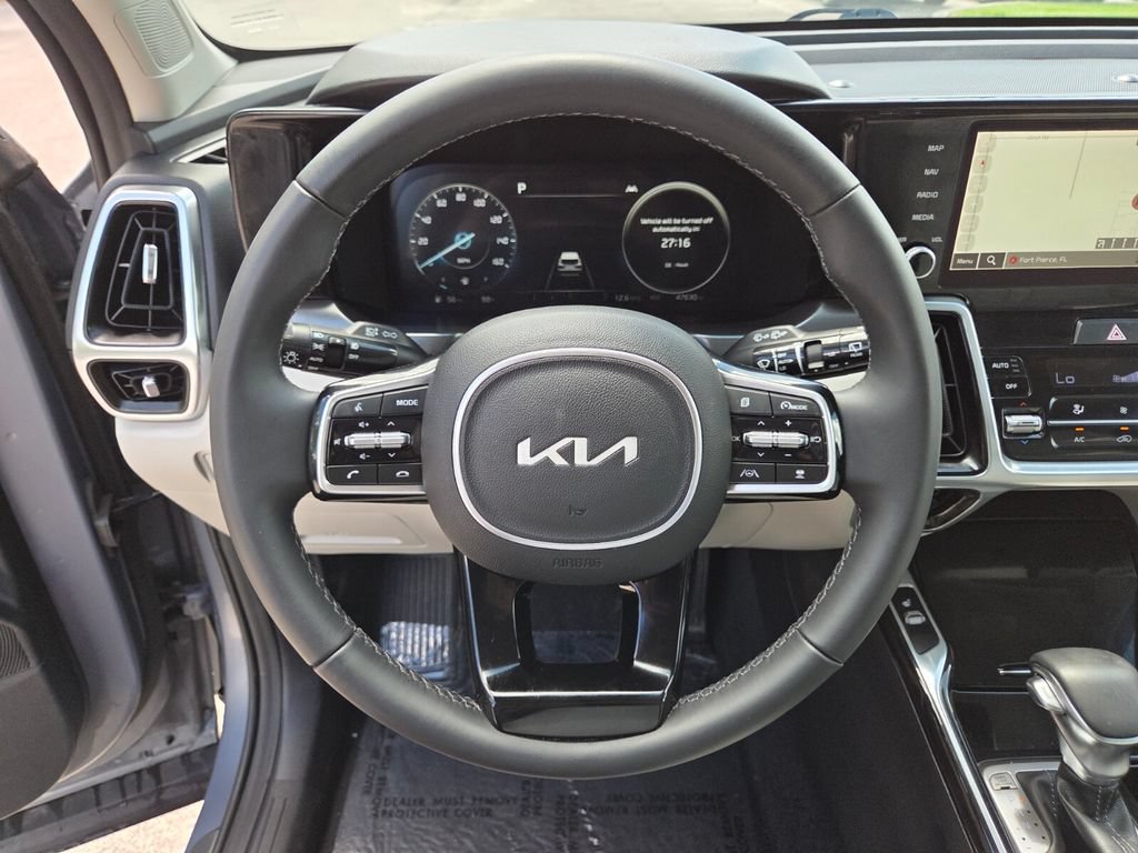 Used 2023 Kia Sorento SX AWD/4WD image 34