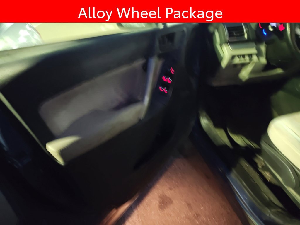 Used 2017 Subaru Forester 2.5i w/ Alloy Wheel Package AWD/4WD image 5