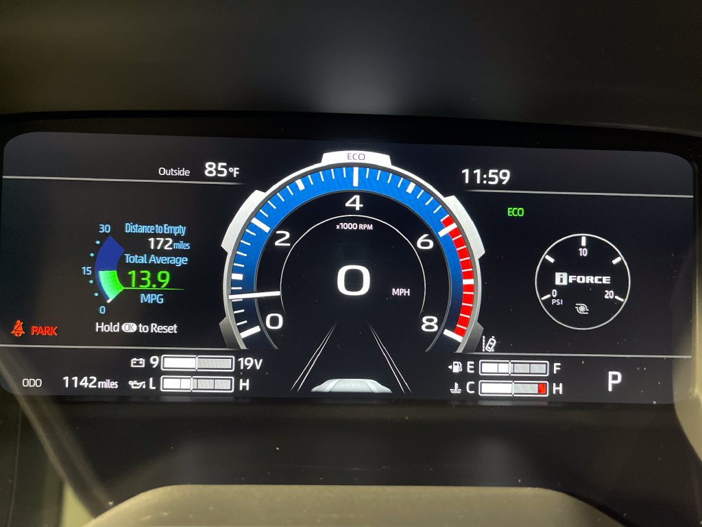 New 2026 Toyota Tundra Platinum w/ TRD Off-Road Package AWD/4WD image 18