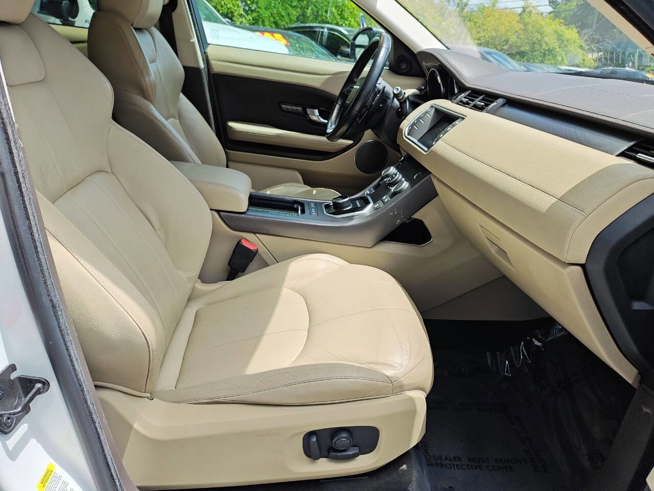Used 2018 Land Rover Range Rover Evoque SE AWD/4WD image 52