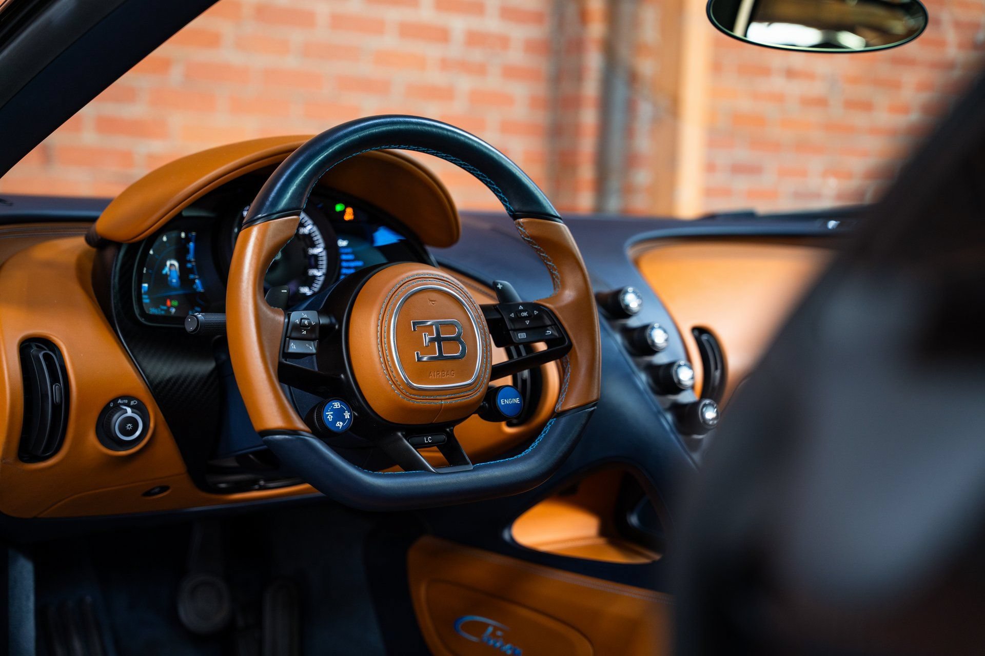 Used 2023 Bugatti Chiron AWD/4WD image 14