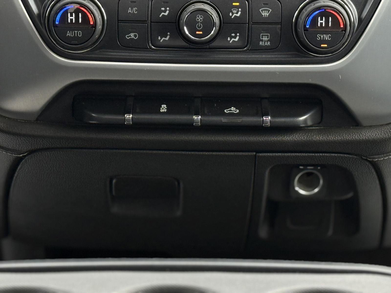 Used 2016 GMC Sierra 3500 SLE w/ SLE Preferred Package image 20