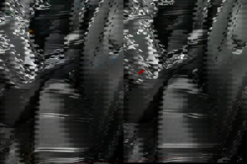 Used 2016 Chevrolet Equinox LTZ w/ Enhanced Convenience Package image 17