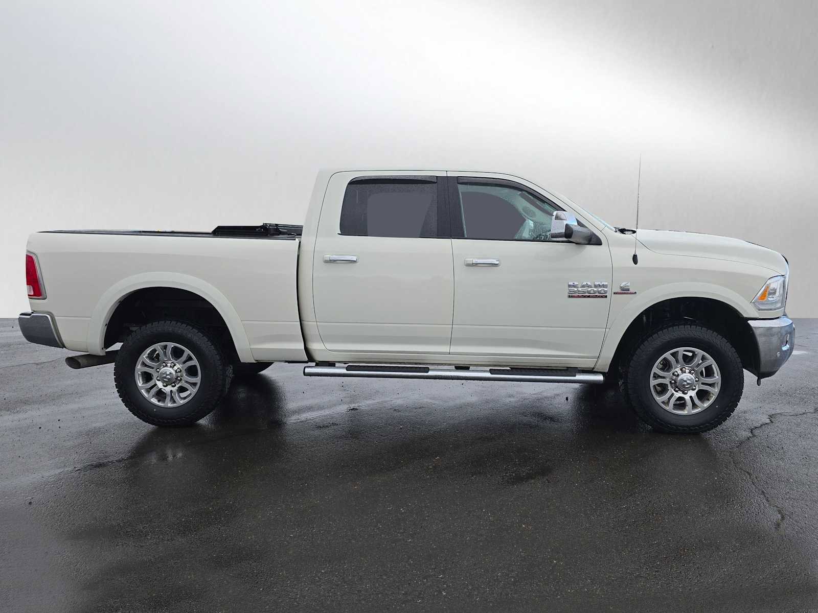 Used 2018 RAM 3500 Laramie w/ Convenience Group image 2