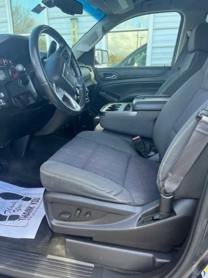 Used 2015 GMC Yukon SLE w/ Convenience Package image 4