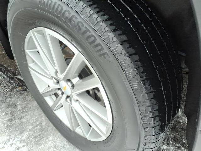 Used 2023 Chevrolet Traverse LT image 31