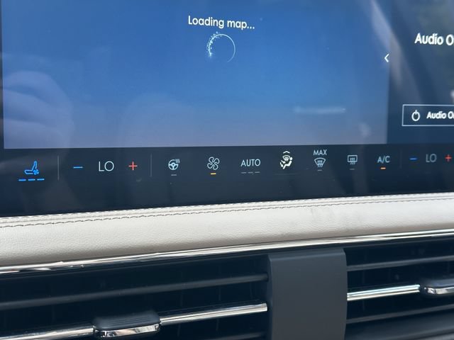 Certified 2023 Lincoln Corsair AWD w/ Equipment Group 101A image 23