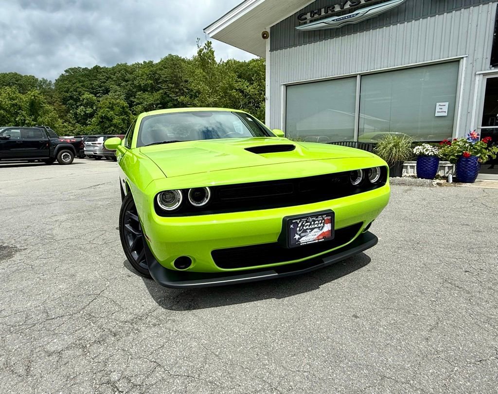 Used 2023 Dodge Challenger R/T w/ Blacktop Package image 4