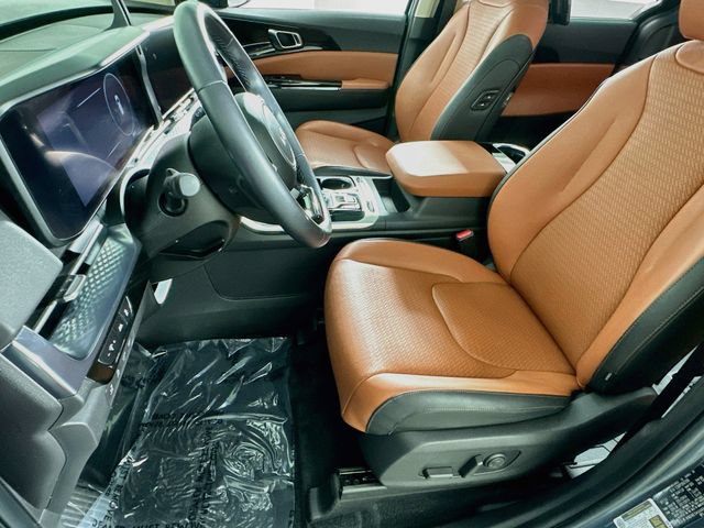 Used 2024 Kia Carnival SX Prestige FWD image 9