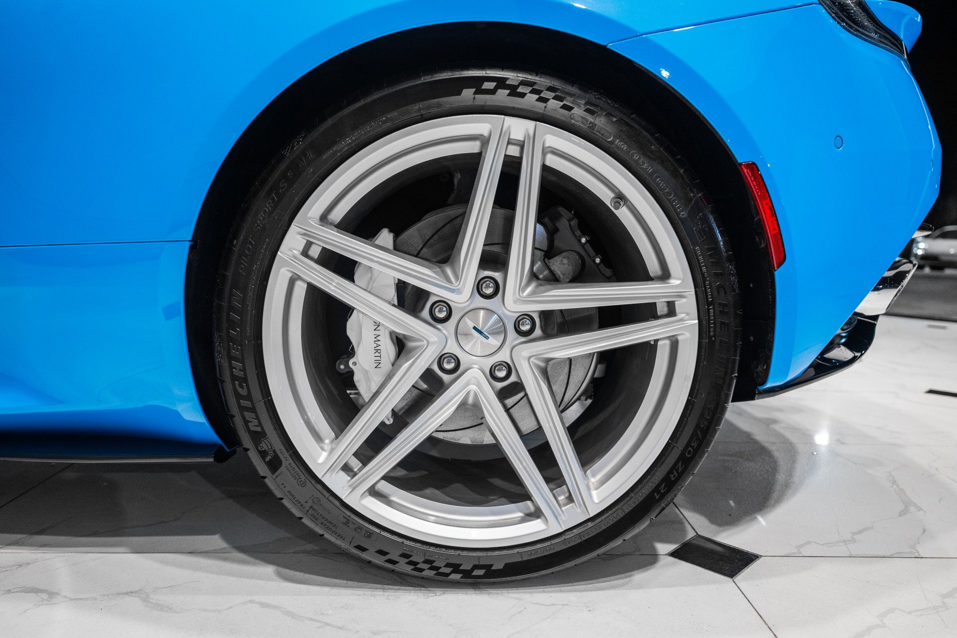 New 2025 Aston Martin DB12 Convertible image 47