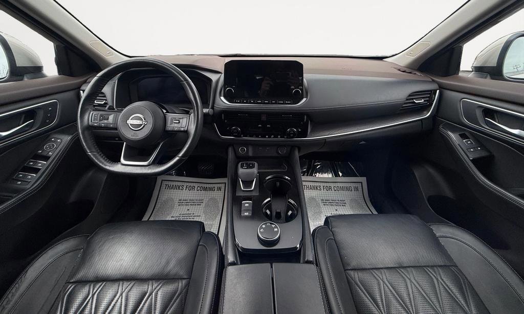 Used 2022 Nissan Rogue Platinum w/ Head-Up Display Package image 16