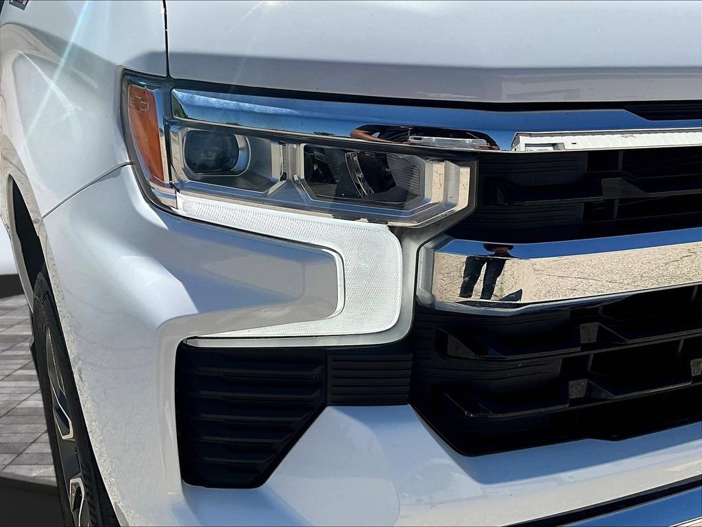 Used 2022 Chevrolet Silverado 1500 LT AWD/4WD image 33