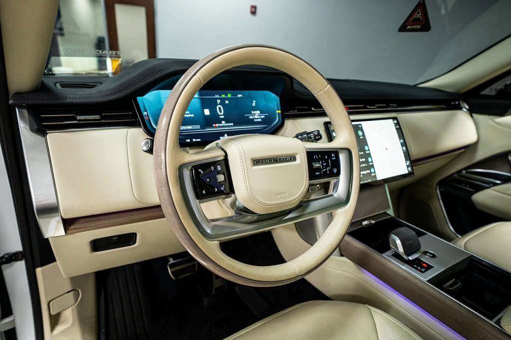 Used 2024 Land Rover Range Rover SE image 34