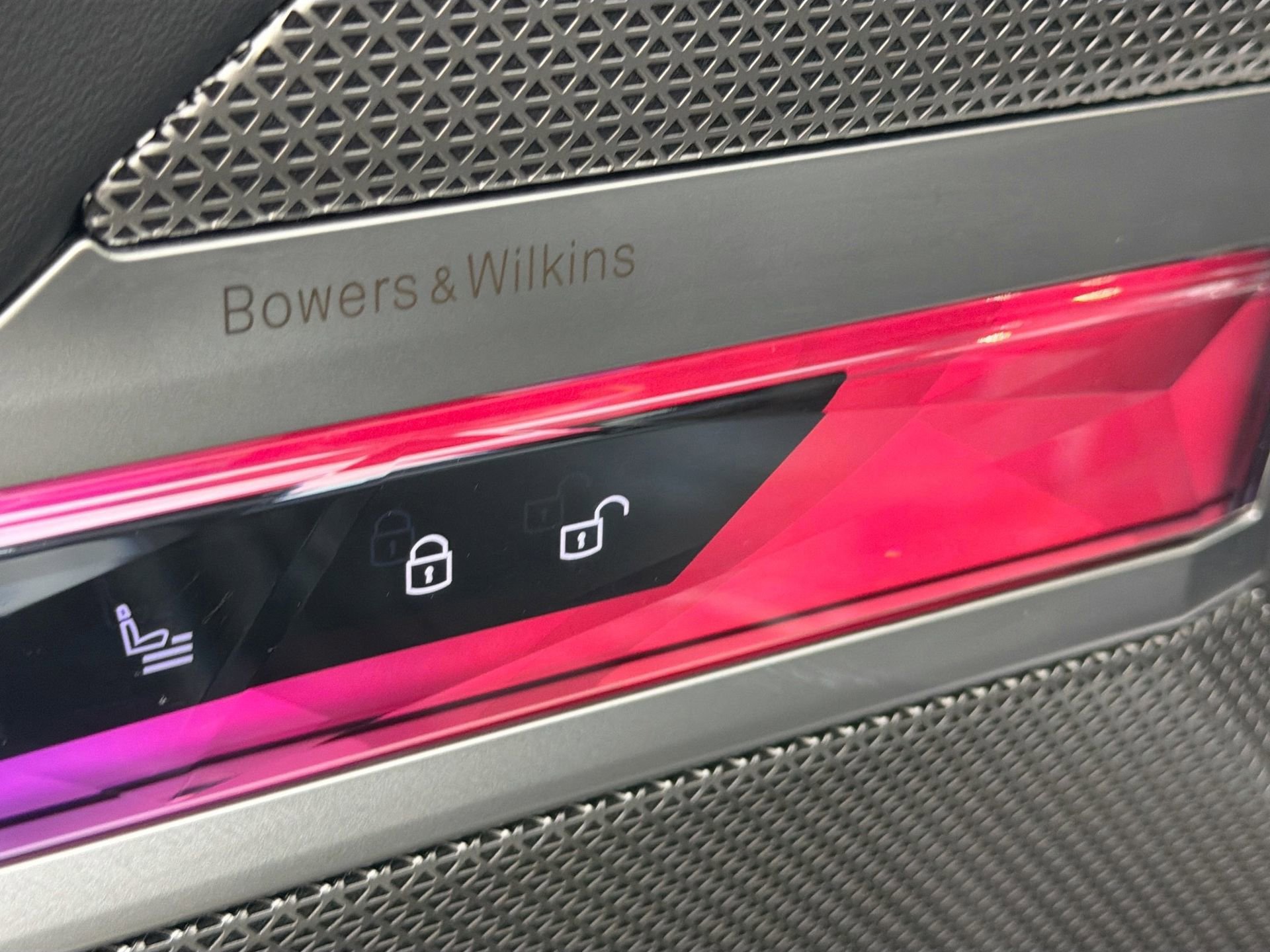 New 2026 BMW 740i xDrive w/ Executive Package image 19