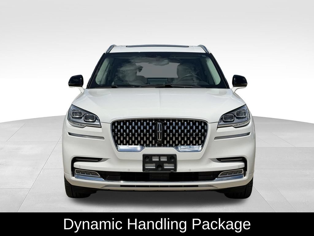 Used 2024 Lincoln Aviator Black Label w/ Dynamic Handling Package AWD/4WD image 3