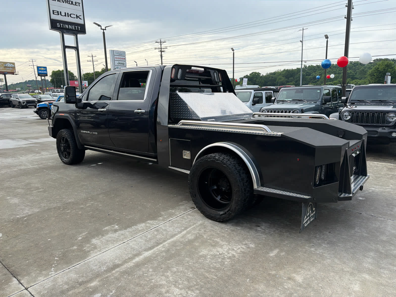 Used 2025 GMC Sierra 3500 Denali Ultimate AWD/4WD image 7