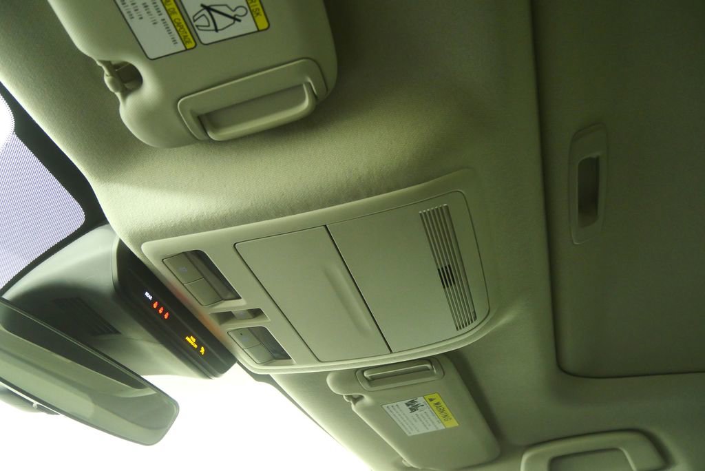 Used 2022 MAZDA CX-30 AWD 2.5 S w/ Premium Package image 22