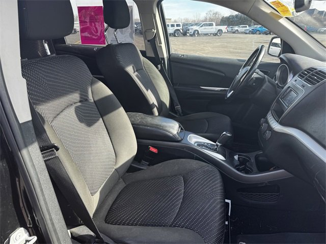 Used 2020 Dodge Journey SE w/ SE Popular Equipment Group image 14