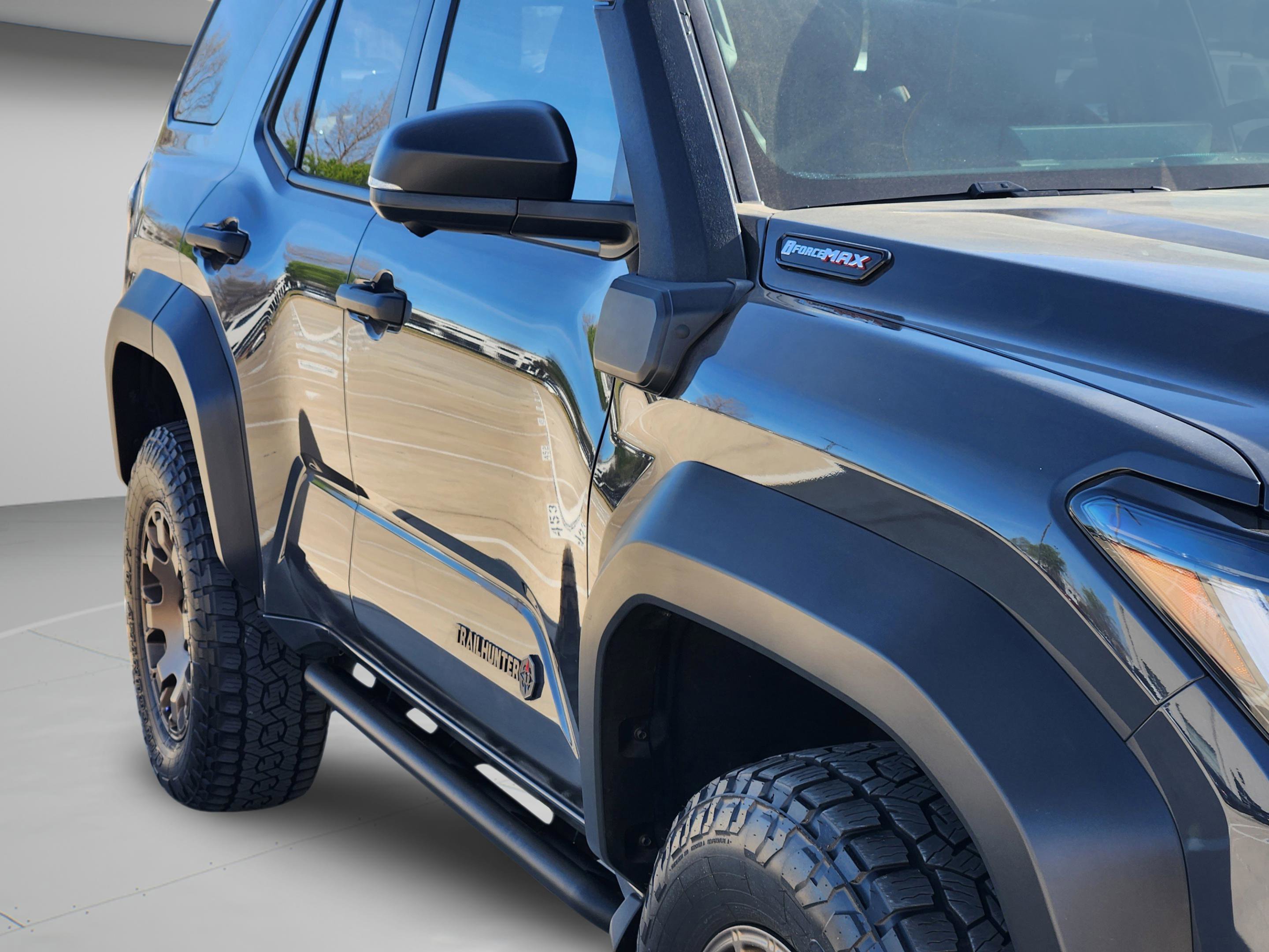 Used 2025 Toyota 4Runner Trailhunter image 13