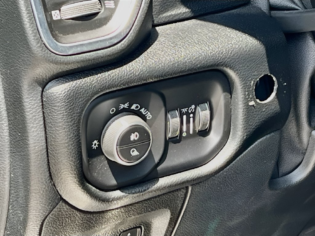 Used 2022 RAM 1500 Laramie RWD image 10