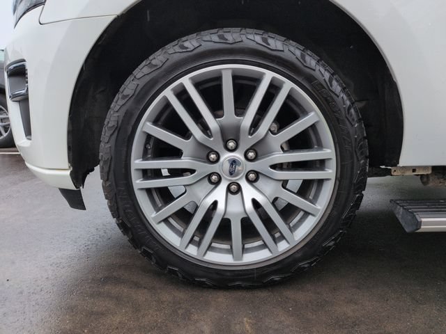 Certified 2022 Ford Expedition Max Platinum AWD/4WD image 10