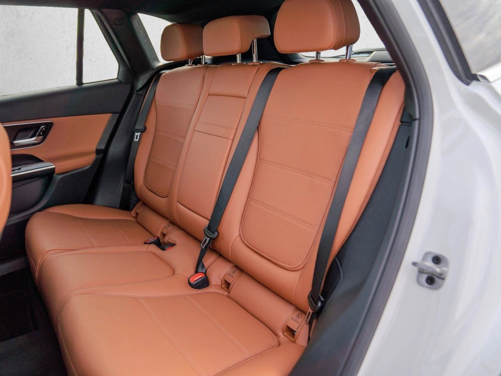 New 2026 Mercedes-Benz GLC 300 4MATIC image 18