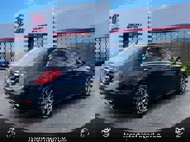 Used 2018 Mercedes-Benz S 560 Sedan image 5