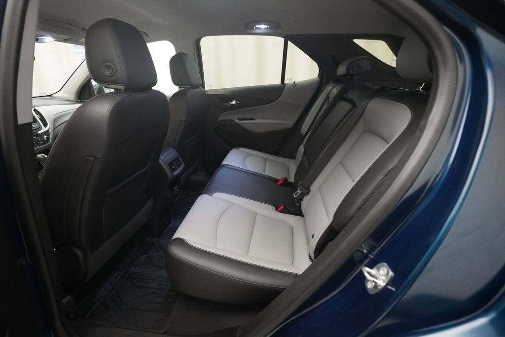 Used 2020 Chevrolet Equinox Premier w/ LPO, Floor Liner Package FWD image 16