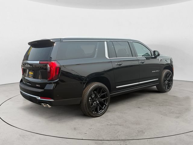 Used 2026 GMC Yukon XL Denali w/ Sun & Power Step Package AWD/4WD image 5