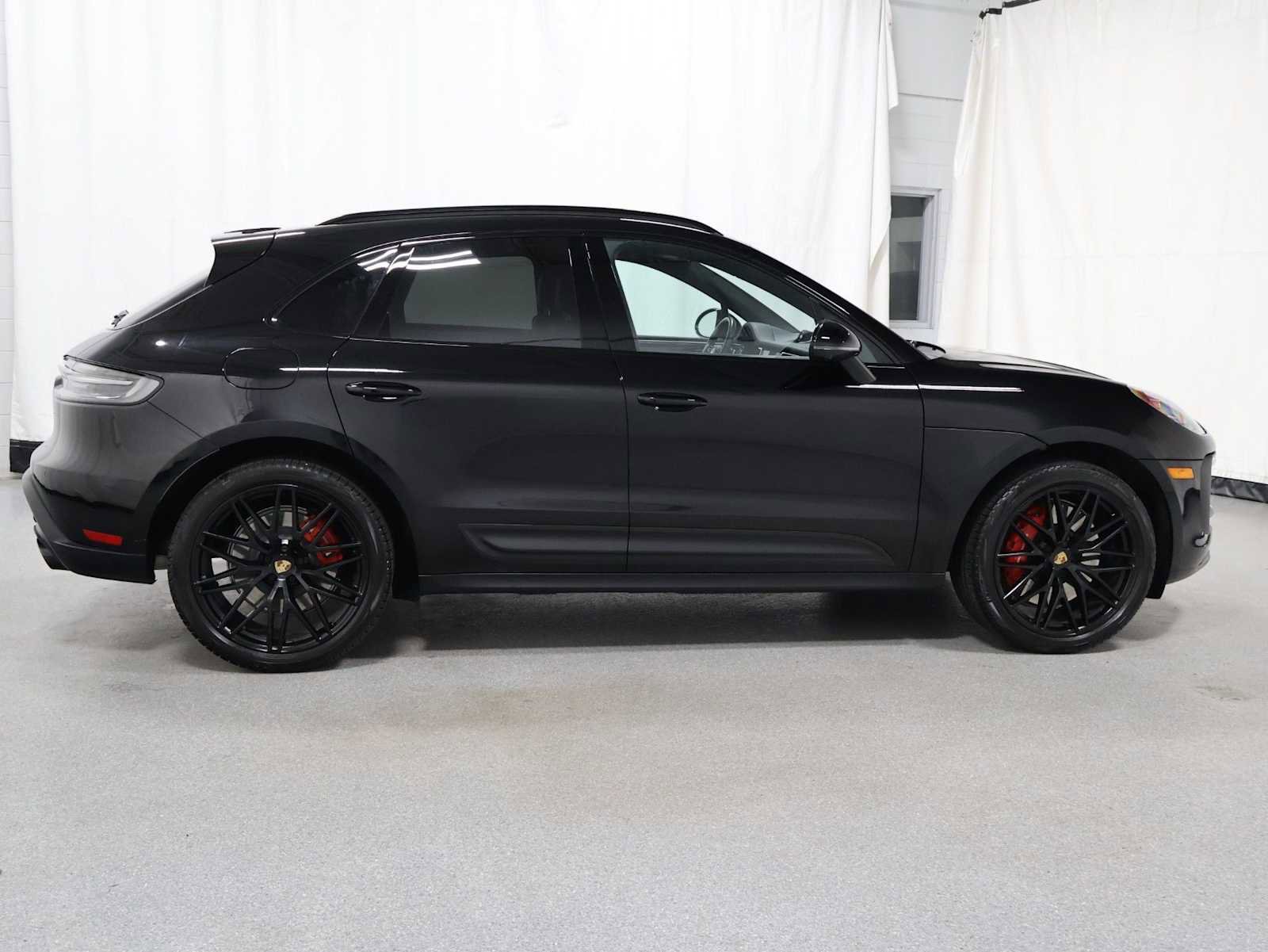 Certified 2023 Porsche Macan GTS AWD/4WD image 10