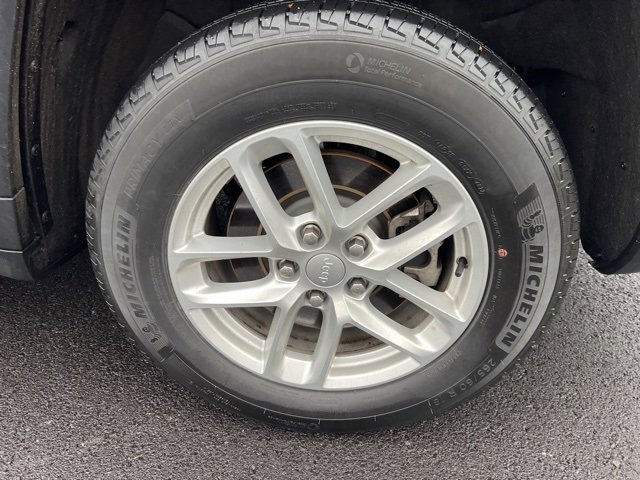 Used 2023 Jeep Grand Cherokee L Laredo w/ Trailer Tow Group (B) image 34