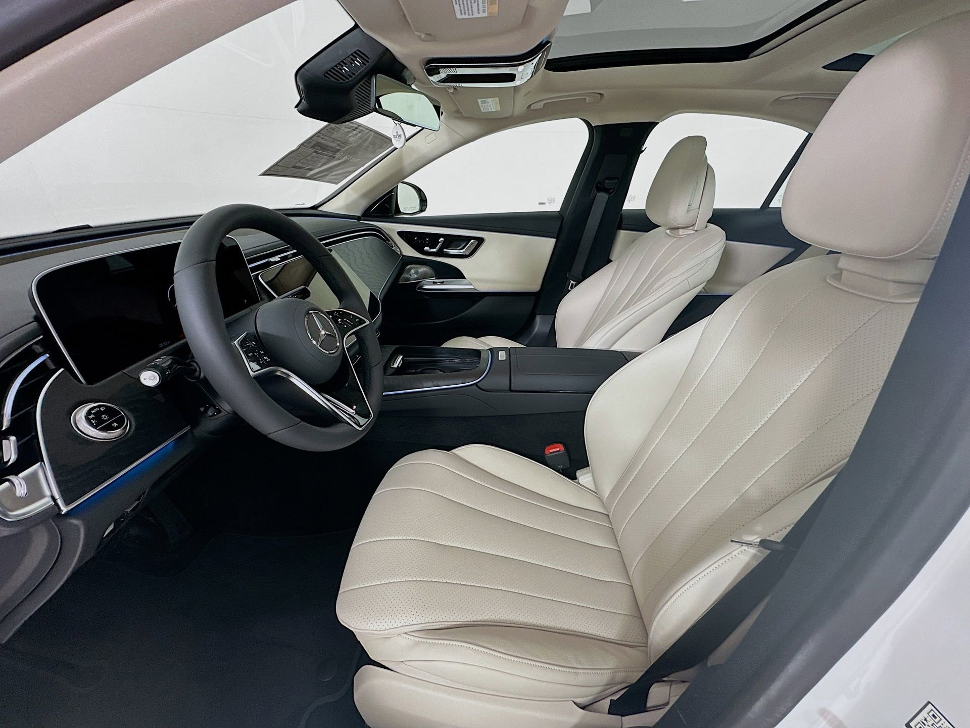 New 2026 Mercedes-Benz E 350 4MATIC Sedan image 23
