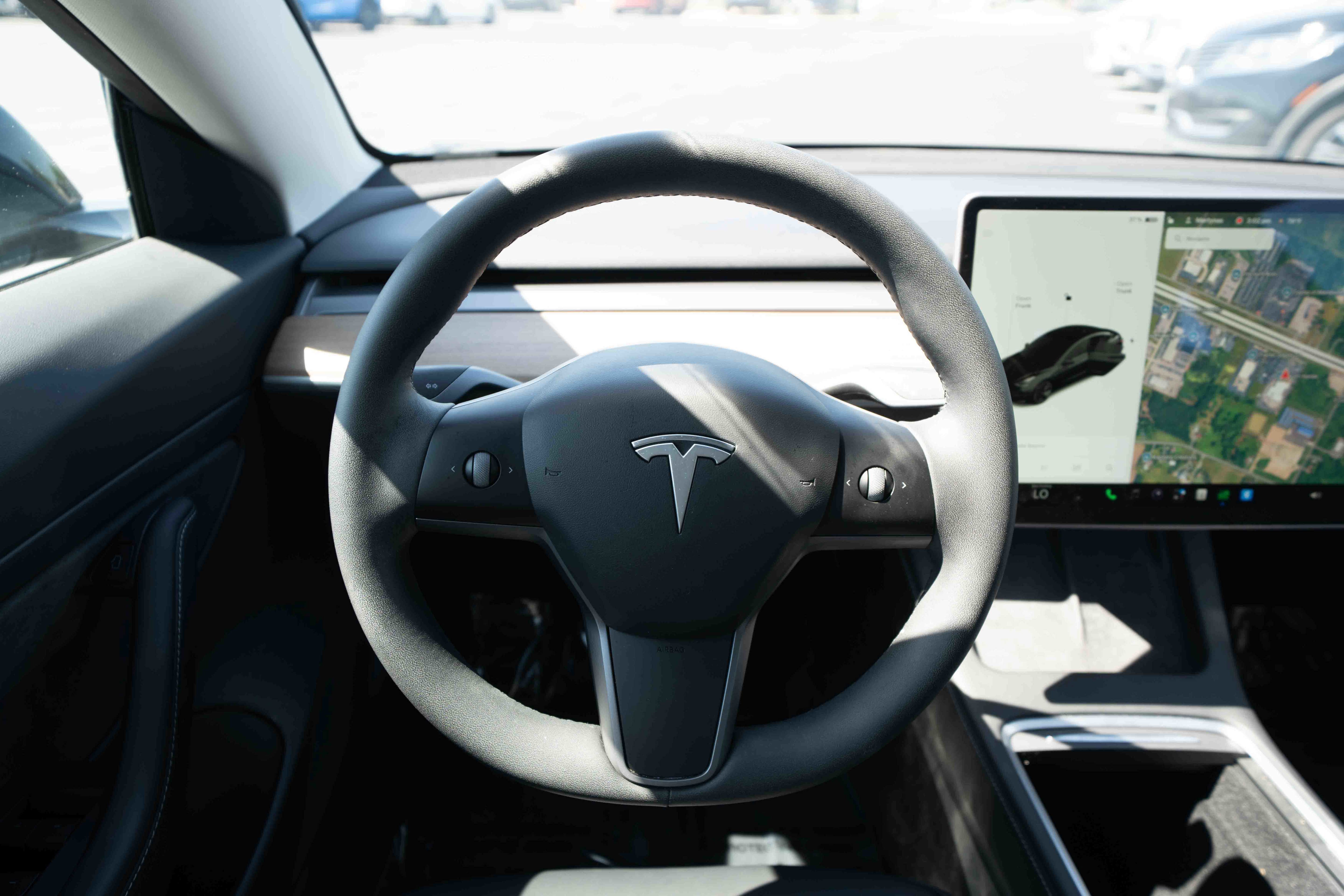 Used 2021 Tesla Model 3 Standard Range Plus RWD image 18