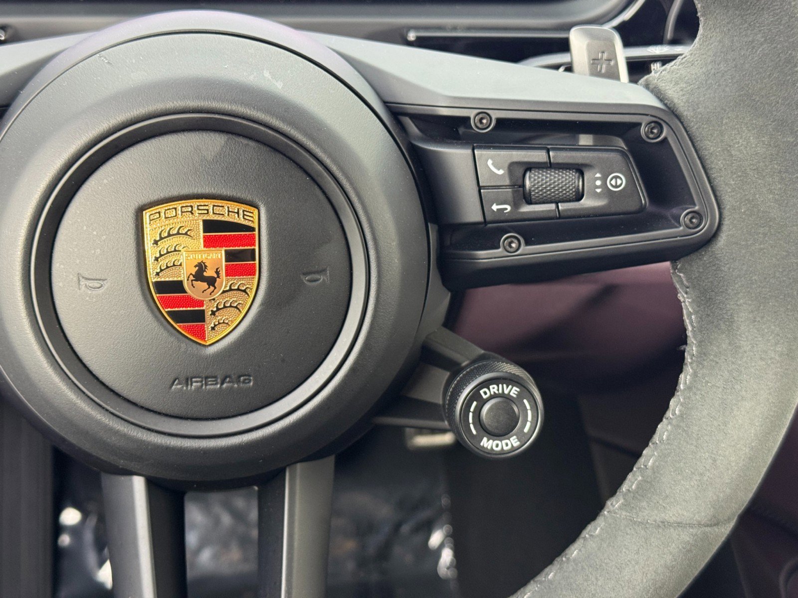 Used 2024 Porsche Cayenne Turbo AWD/4WD image 23