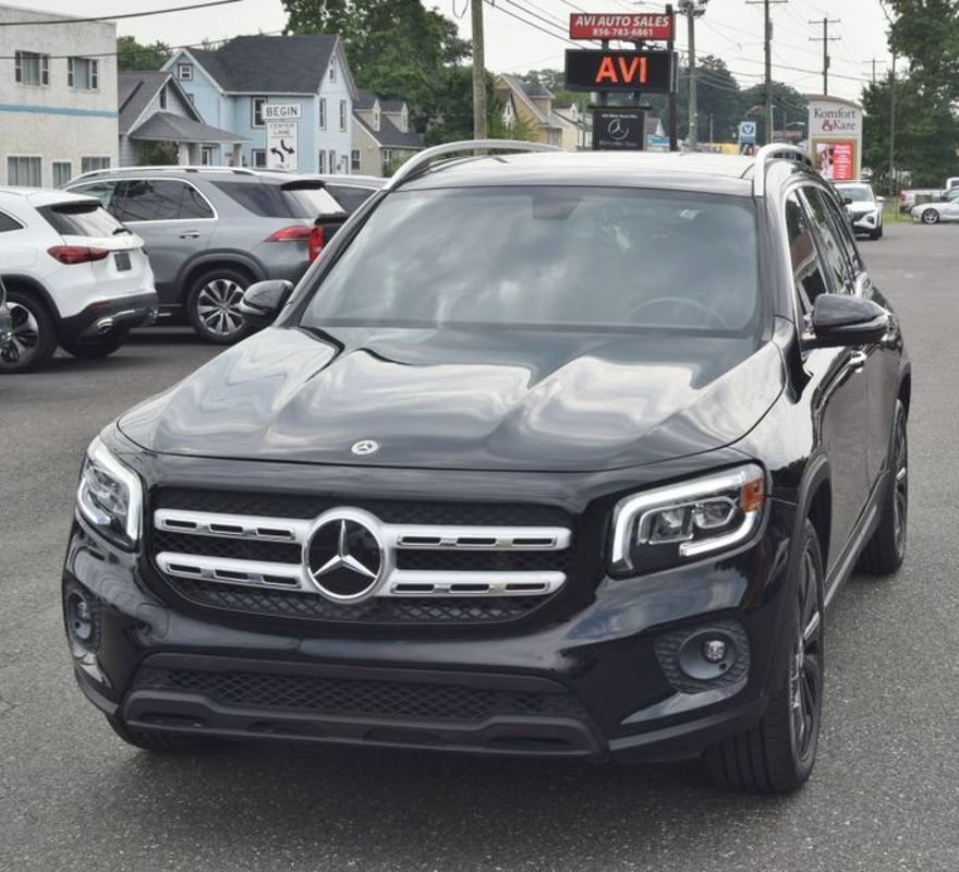 Used 2021 Mercedes-Benz GLB 250 4MATIC w/ Premium Package