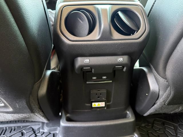 Used 2022 Jeep Wrangler Unlimited Rubicon w/ Steel Bumper Group AWD/4WD image 26