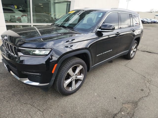 Used 2022 Jeep Grand Cherokee L Limited image 2