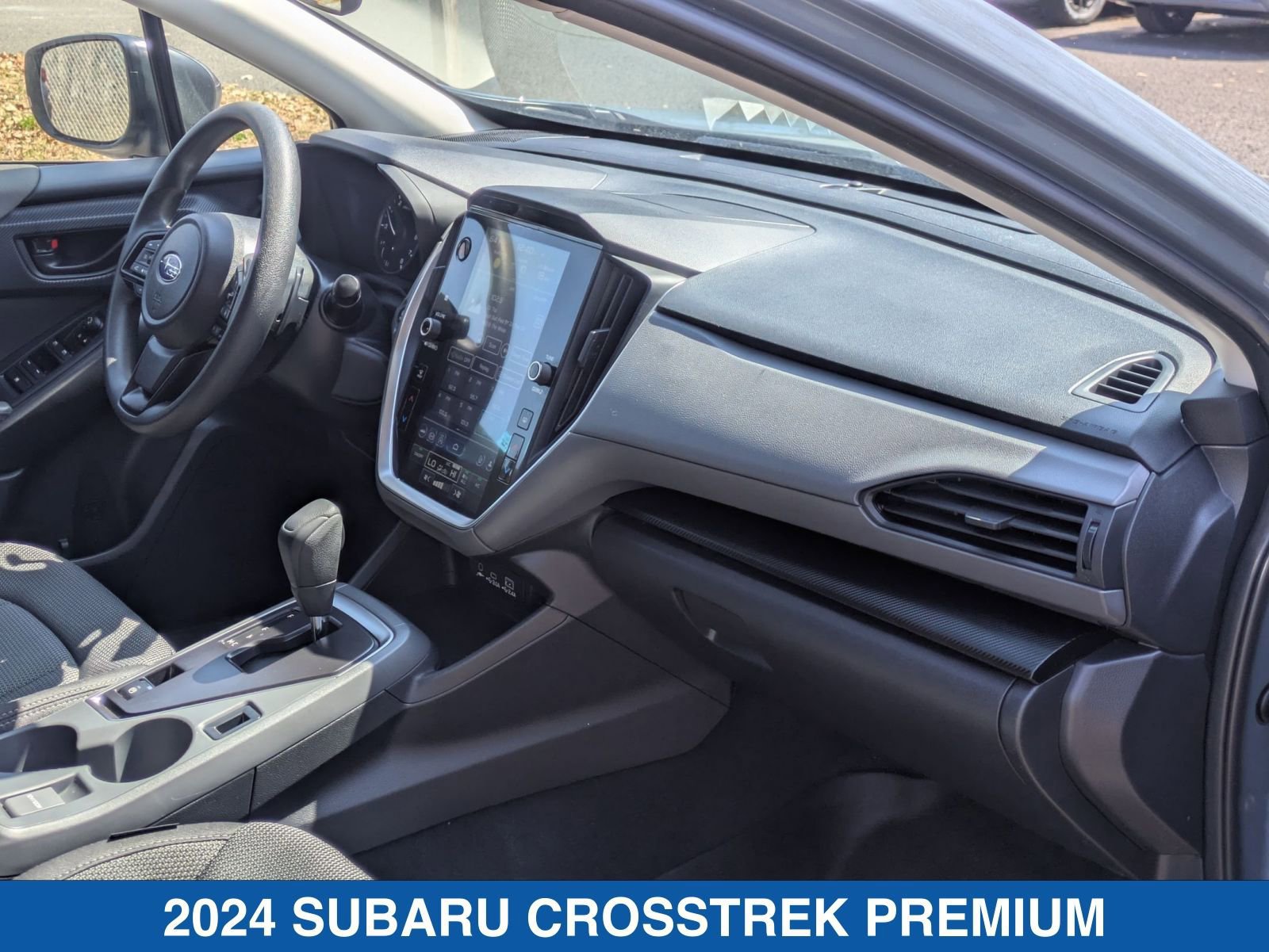 Used 2024 Subaru Crosstrek 2.0i Premium image 34