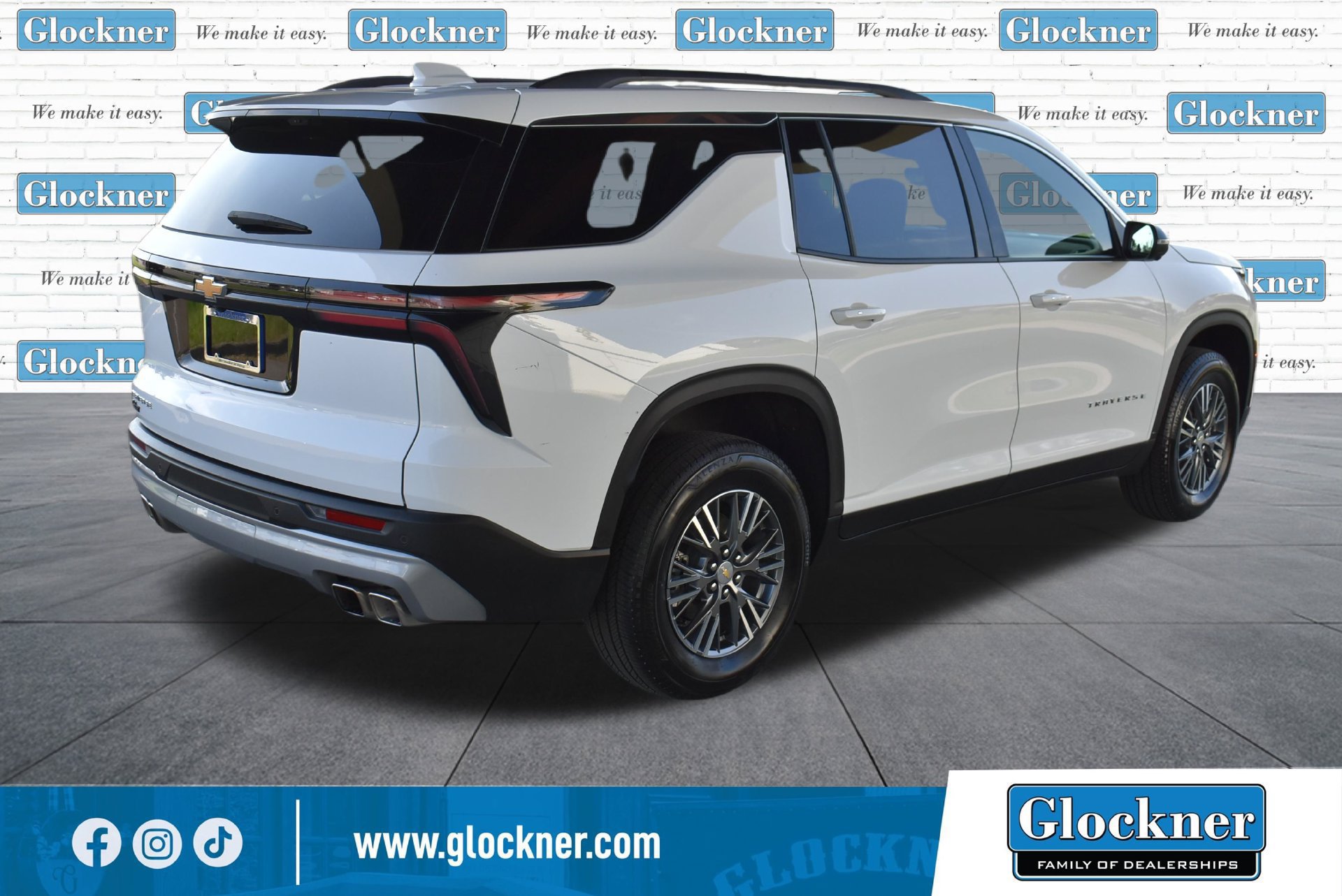 Used 2026 Chevrolet Traverse LT w/ Driver Confidence Package FWD image 6