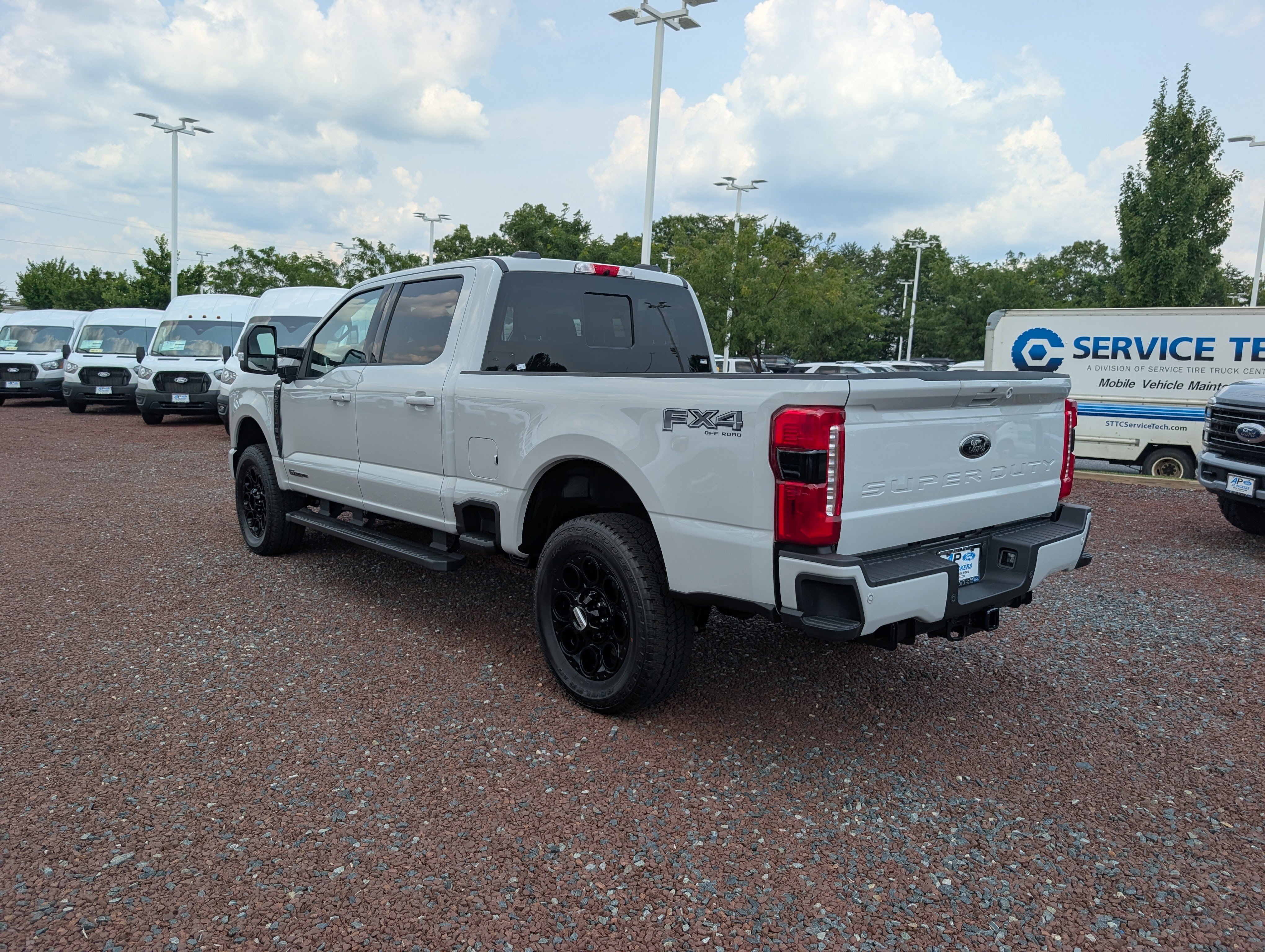New 2026 Ford F250 XLT w/ XLT Premium Package AWD/4WD image 3