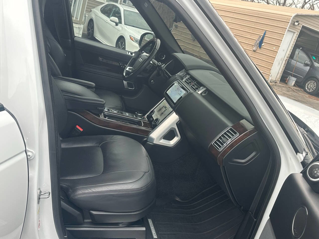Used 2021 Land Rover Range Rover P525 Westminster Edition image 23