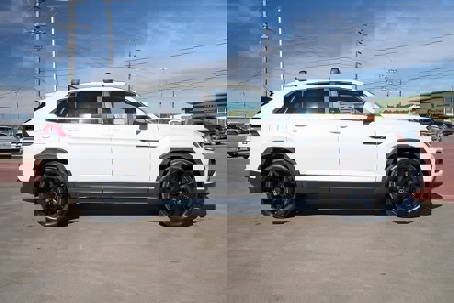 New 2026 Volkswagen Atlas Cross Sport SE image 7