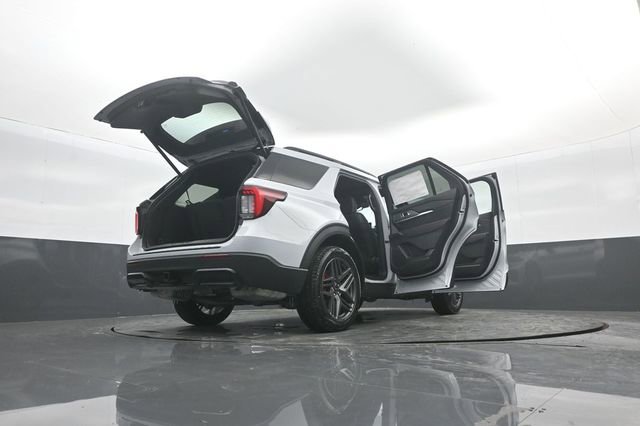 New 2026 Ford Explorer ST-Line w/ ST-Line Street Pack image 40