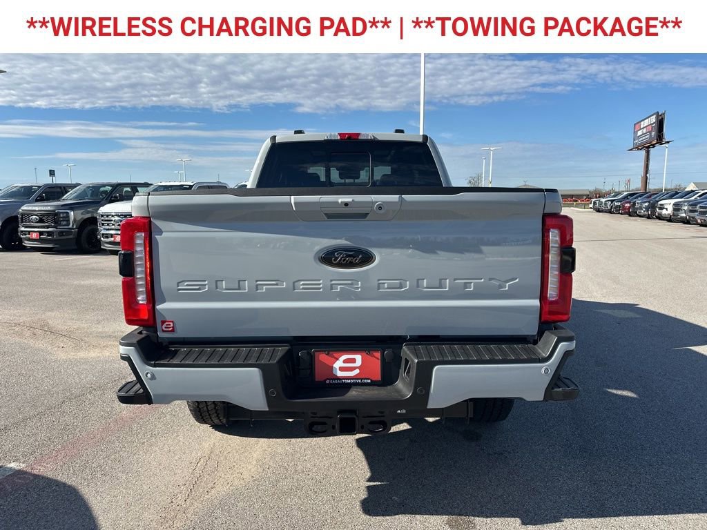 New 2026 Ford F250 Lariat w/ Black Appearance Package image 7