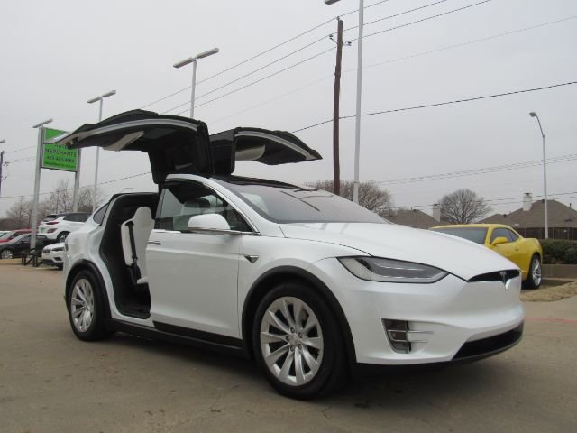 Used 2018 Tesla Model X 100D image 16