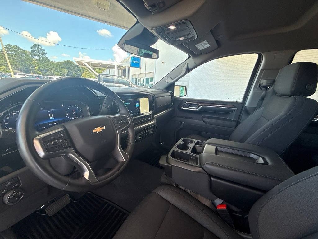 Used 2024 Chevrolet Silverado 1500 LT AWD/4WD image 29