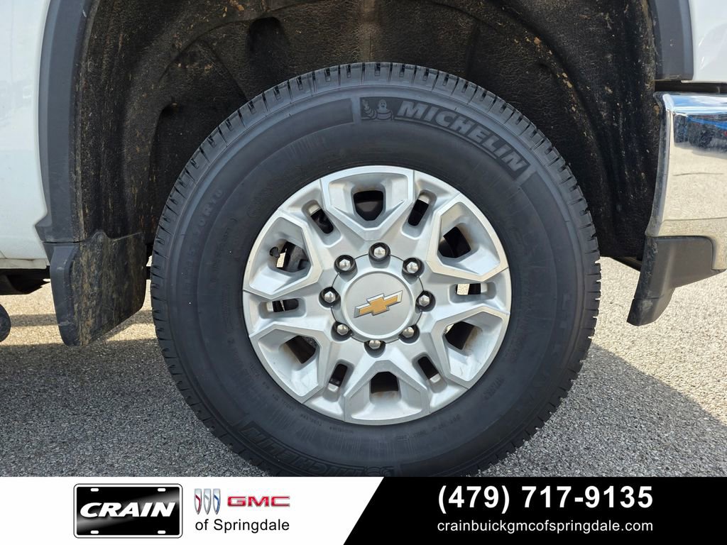 Used 2022 Chevrolet Silverado 3500 LT w/ Convenience Package AWD/4WD image 29