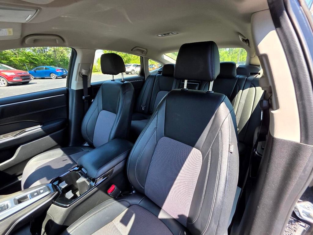 Used 2018 Honda Clarity Plug-In Hybrid image 17