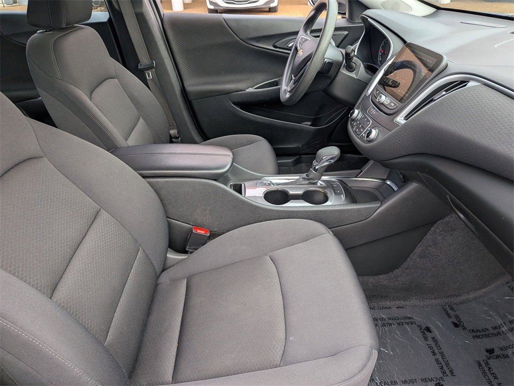 Used 2024 Chevrolet Malibu LT image 31